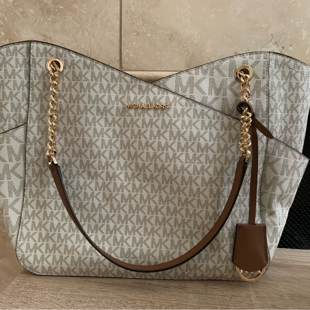 Michael Kors handbag